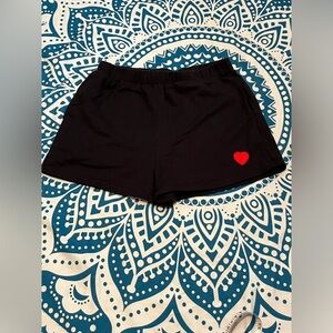 ✨$3 ✨2+BUNDLEYouth 11-12  sweat shorts lounge red heart patch w/ side pockets